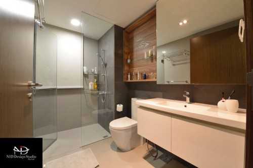 Modern Bathroom at Ecopolitan condo