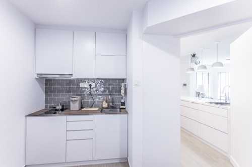 Minimalist Kitchen at Maplewood