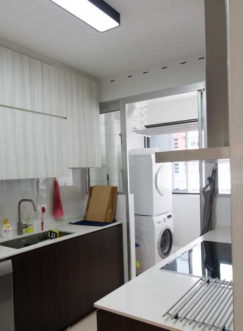 Modern Kitchen at West Ridges