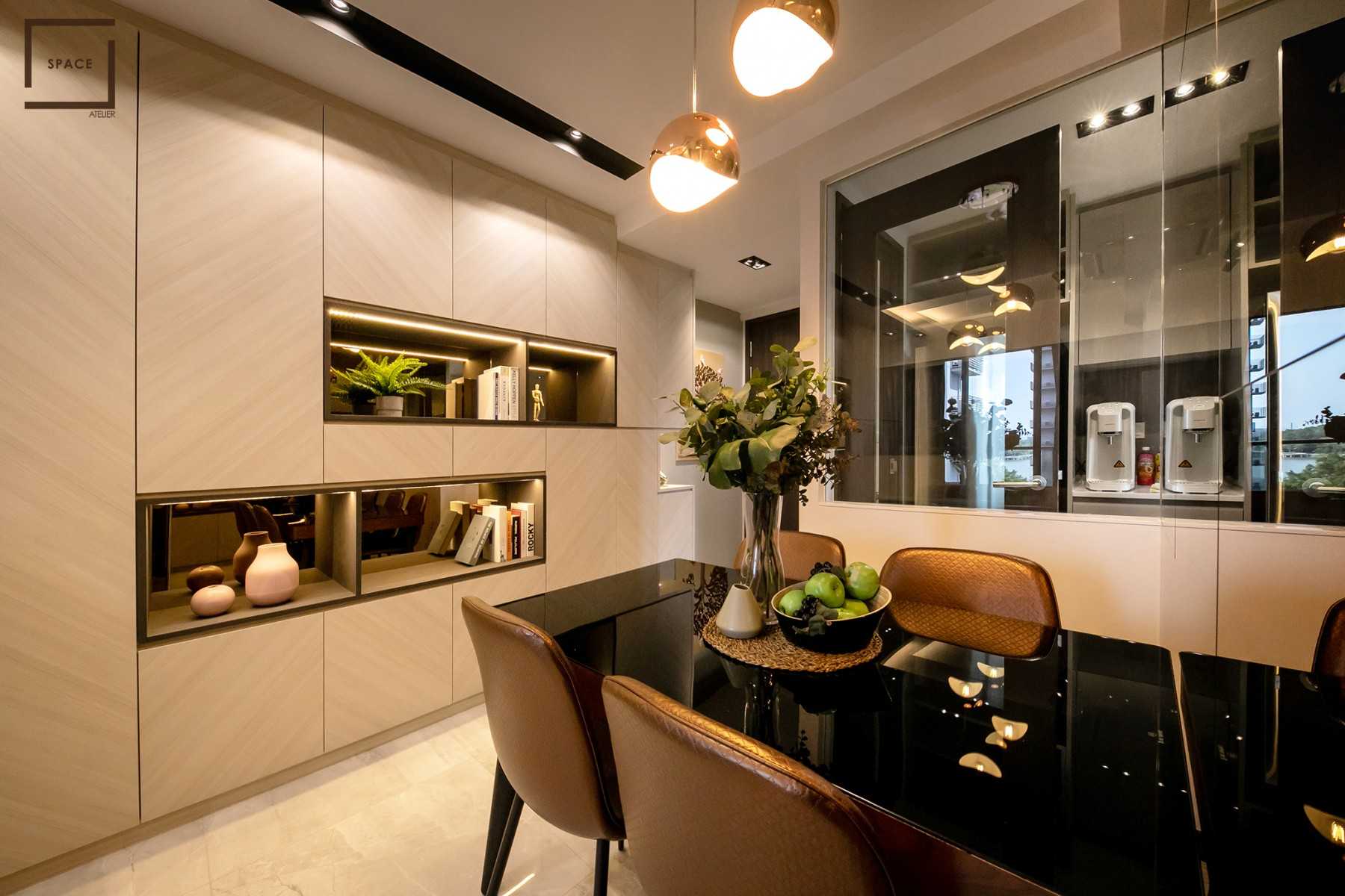 Contemporary Dining Room with Chandelier and Dining Table