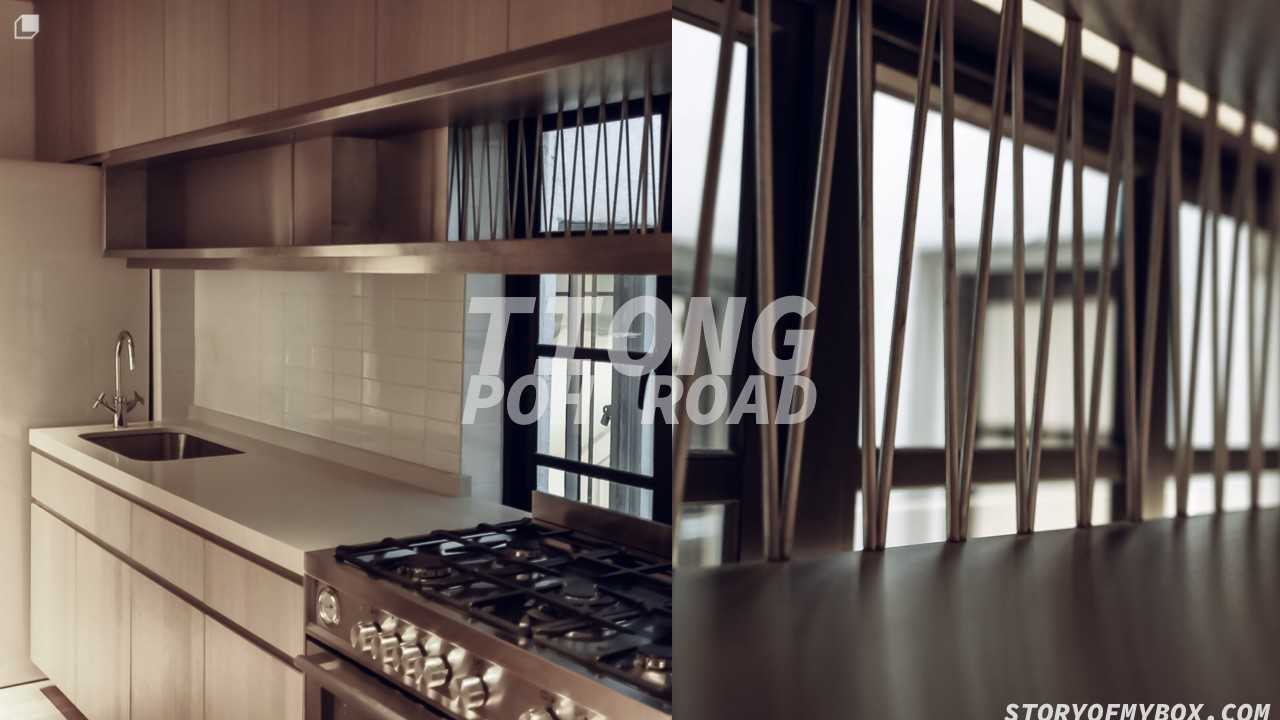 Minimalist Kitchen with Mosaic and Open Kitchen