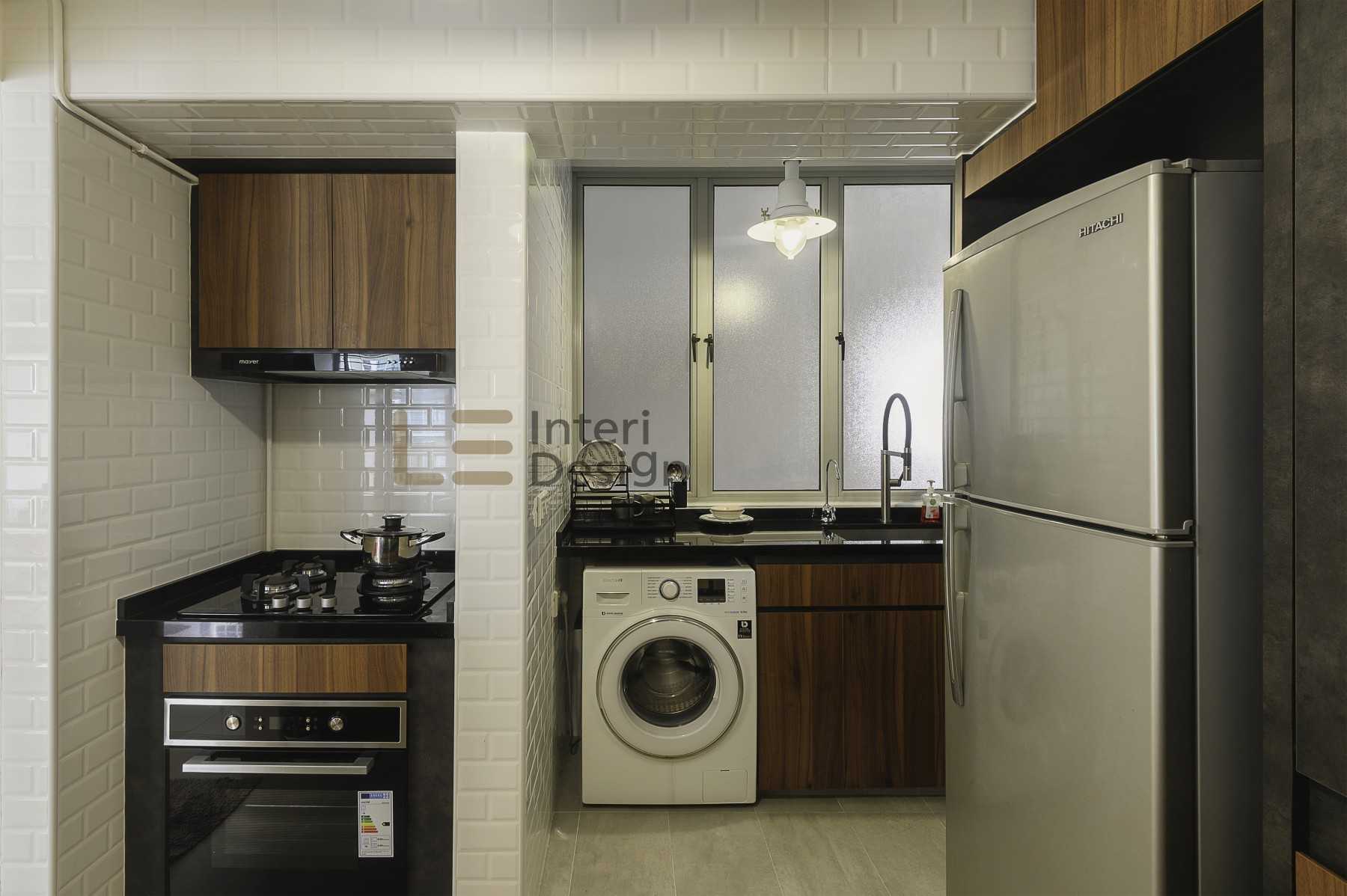 Contemporary Kitchen with Homogeneous Tiles and Feature Wall