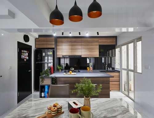 Modern Kitchen at Punggol Bayview
