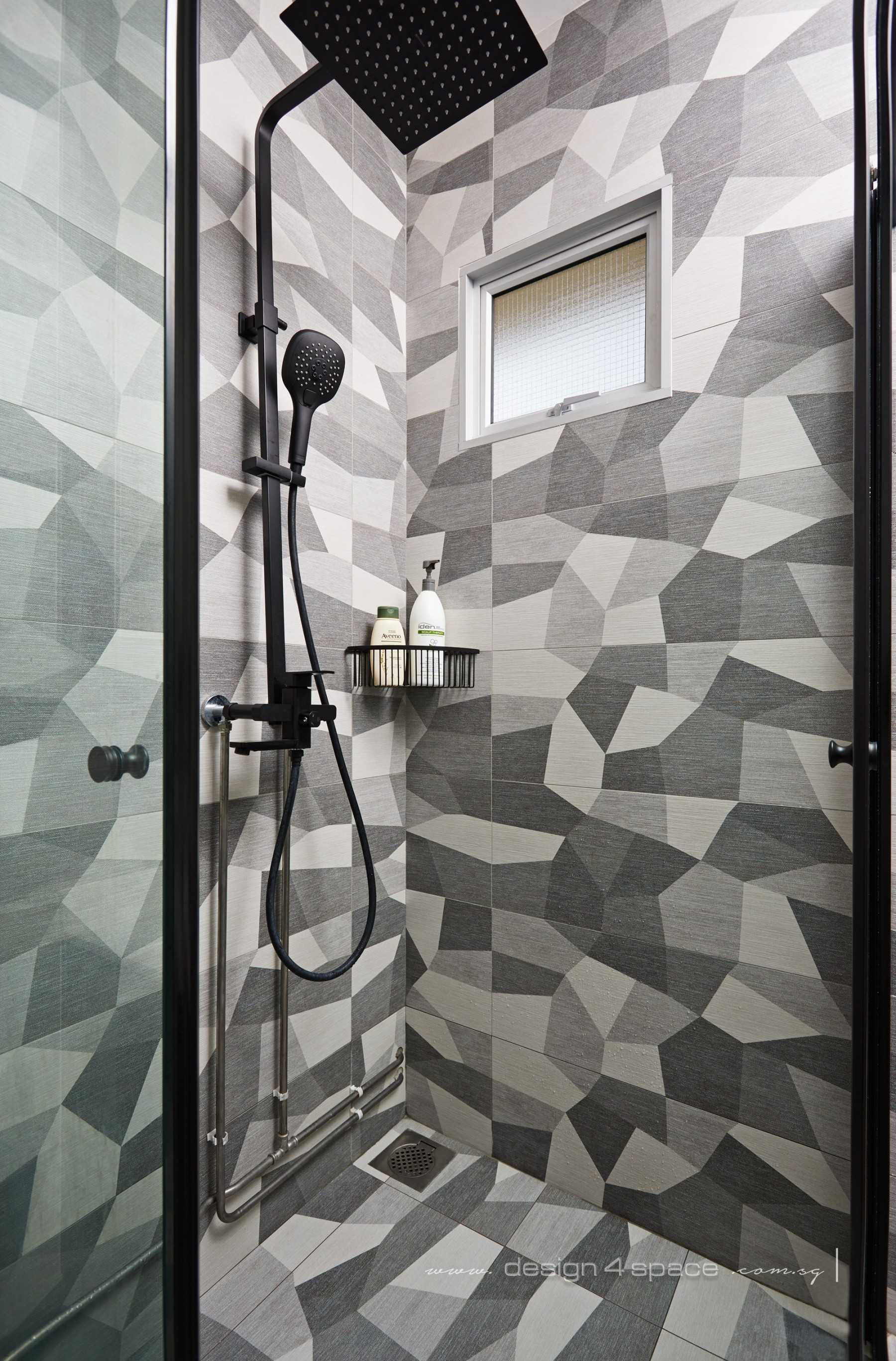 Industrial Bathroom with Homogeneous Tiles and Mirror