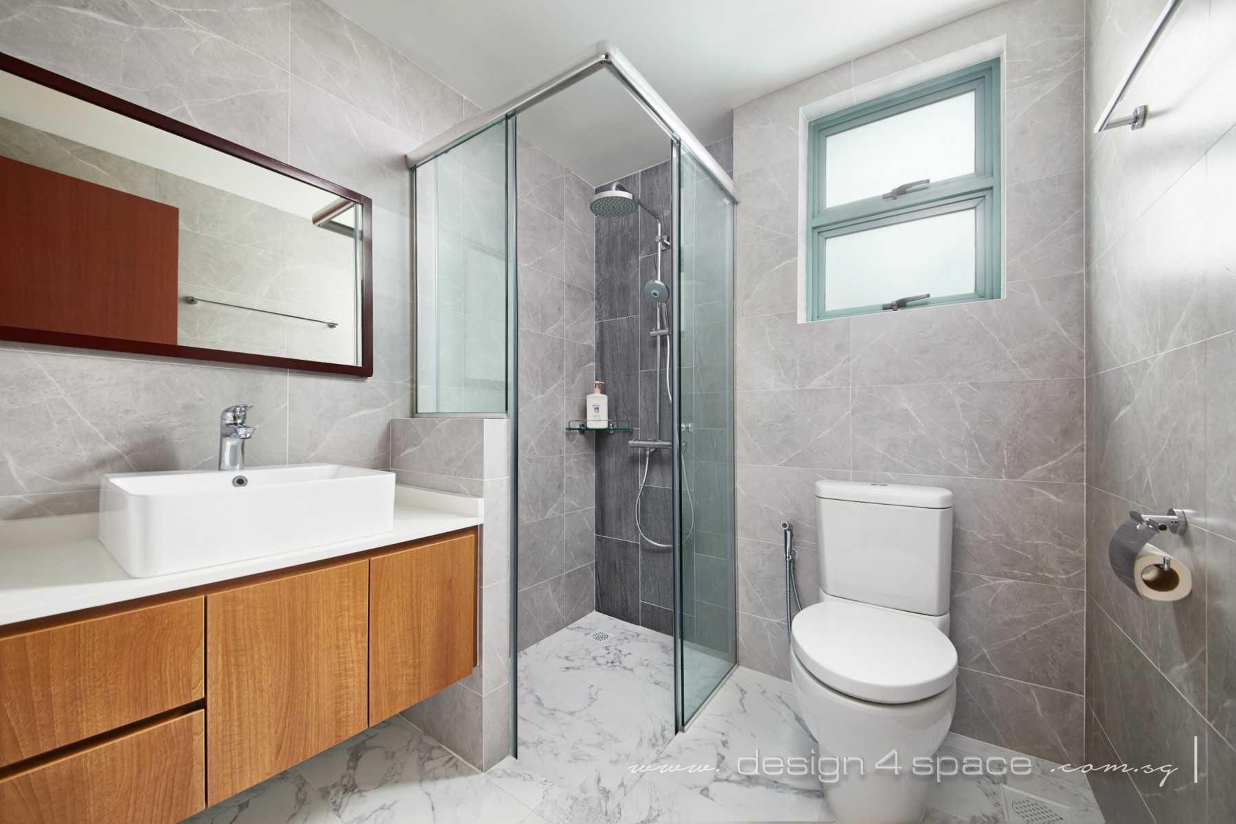 Contemporary Bathroom with Mirror and Rainshower
