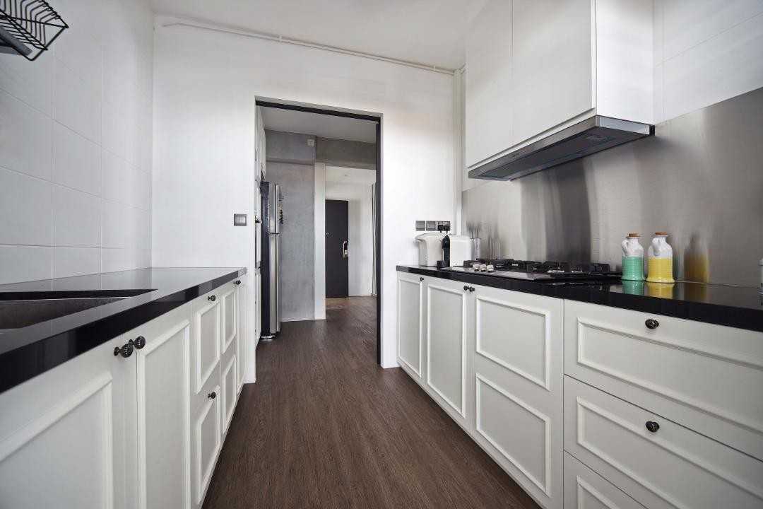 Industrial Kitchen with Kitchen Backsplash and Kitchen Cabinets