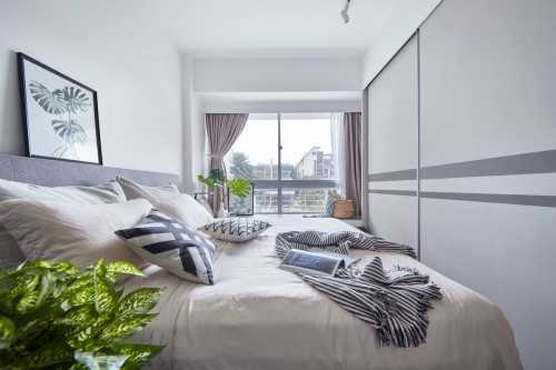 Contemporary Bedroom at Telok Kurau Medley