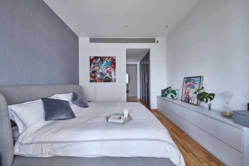 Modern Bedroom at The Trilight