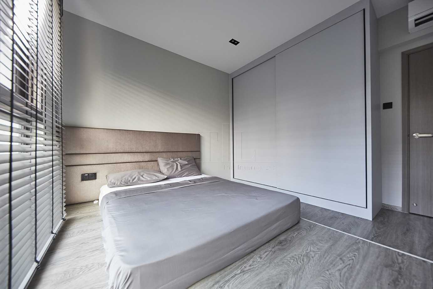 Contemporary Bedroom with Platform Bed and Vinyl Flooring