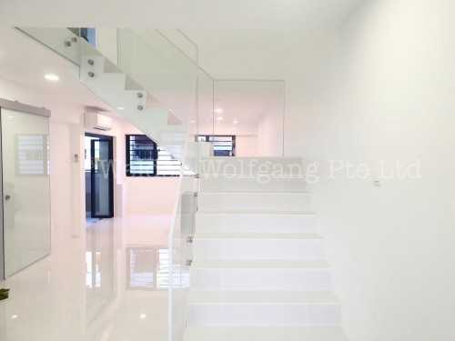Contemporary at Executive Maisonette @ Serangoon Central