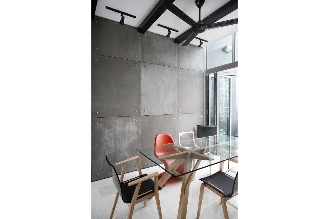 Eclectic Dining Room with Feature Wall and Dining Table