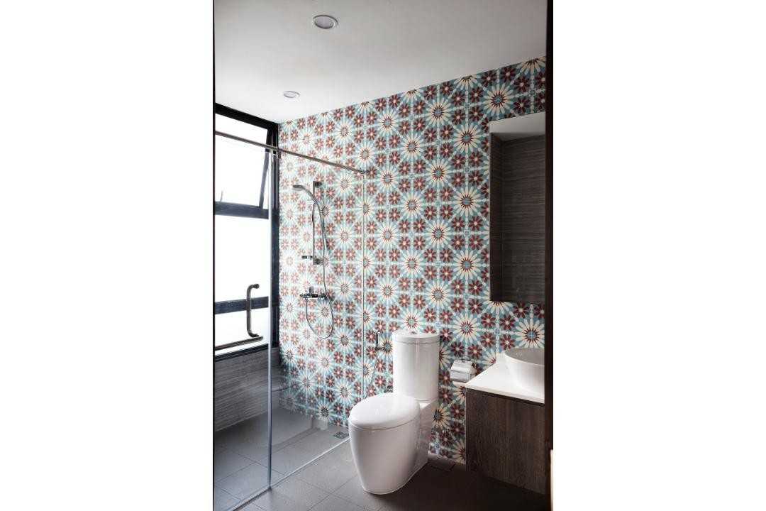 Eclectic Bathroom with Herringbone Tiling and Mirror