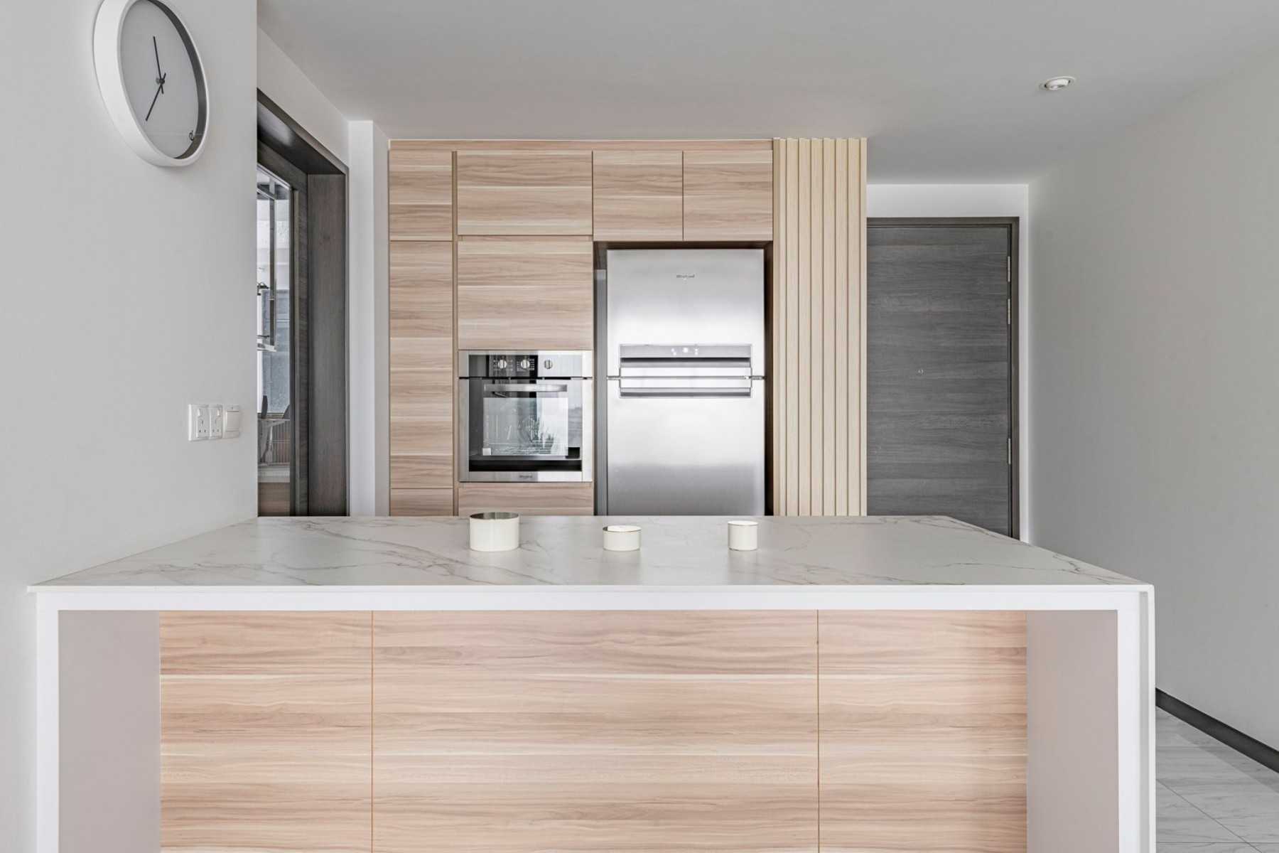 Contemporary Kitchen with Countertop and Cupboard