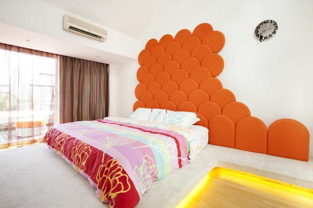 Vintage Bedroom with Queen Bed and Bed