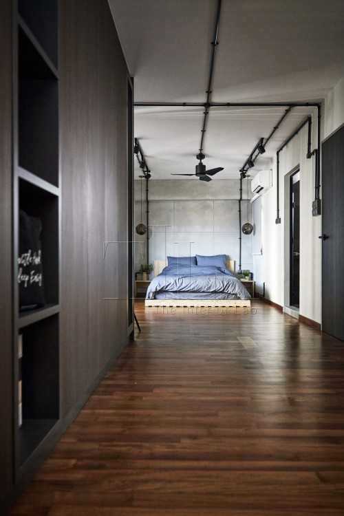 Industrial Walk-in Wardrobe at 16 Cantonment Close