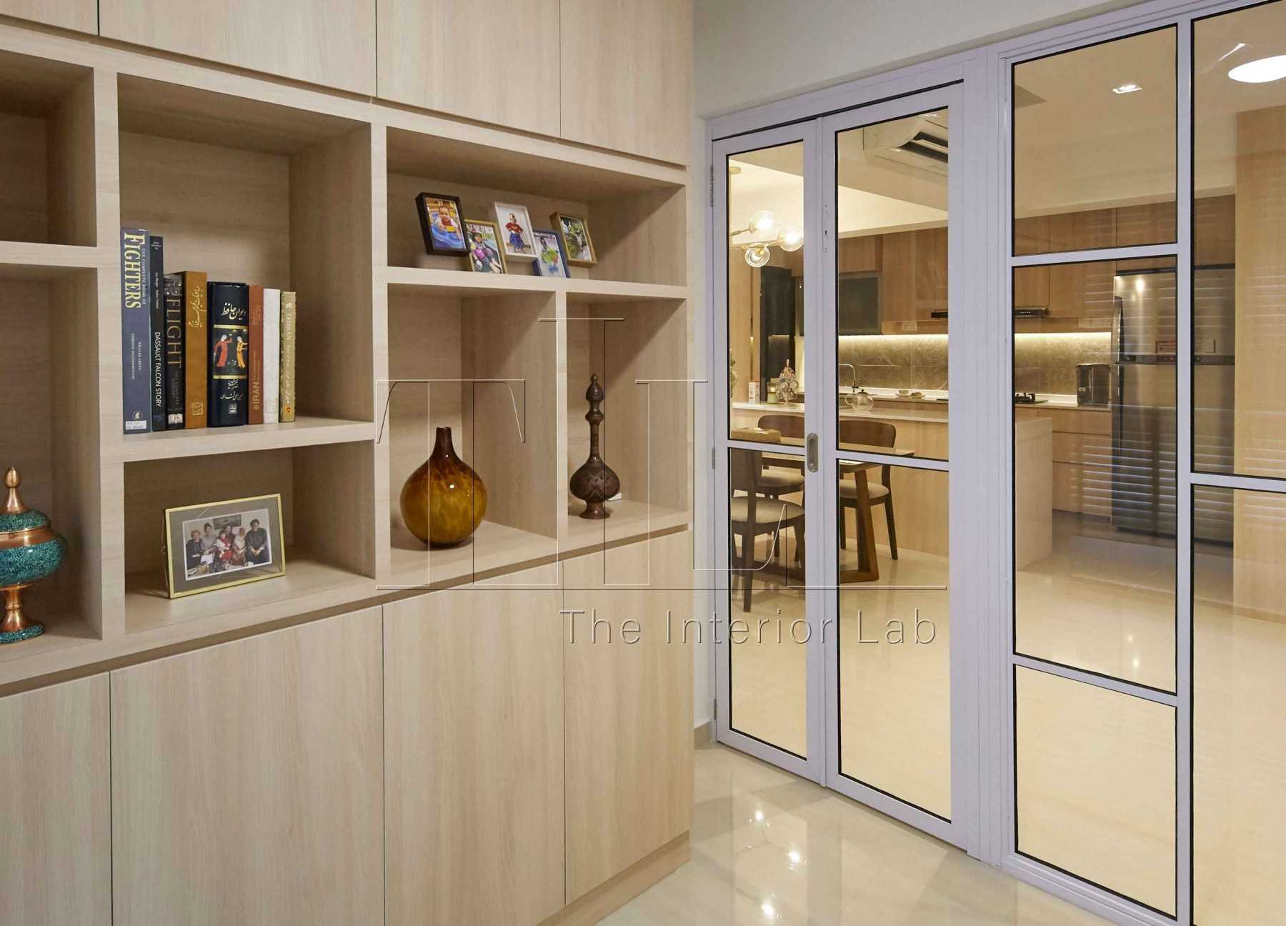 Modern Home Office with Bookshelf and Feature Wall