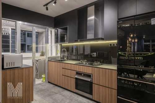Modern at 26 SAINT GEORGE