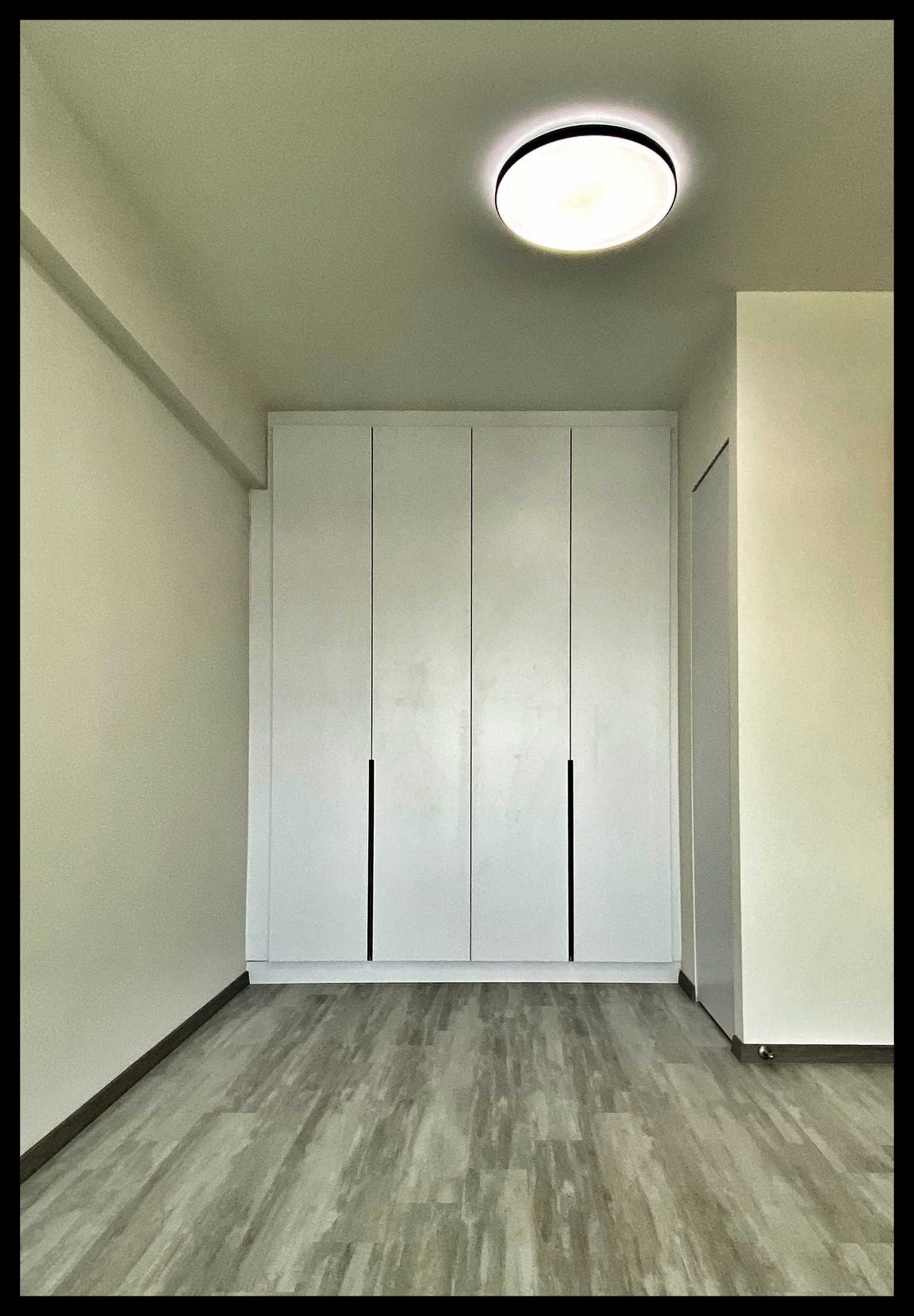 Country Bedroom with Vinyl Flooring and Wardrobe