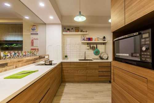 Modern Kitchen at International Plaza