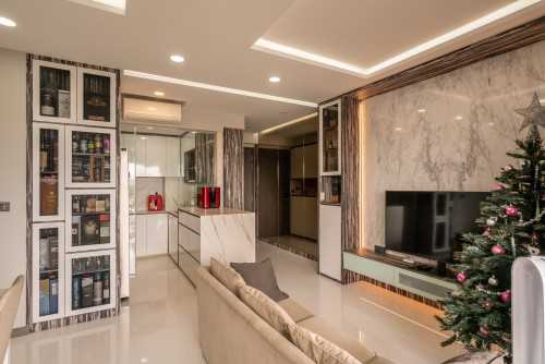Modern Living Room at Lake Grande