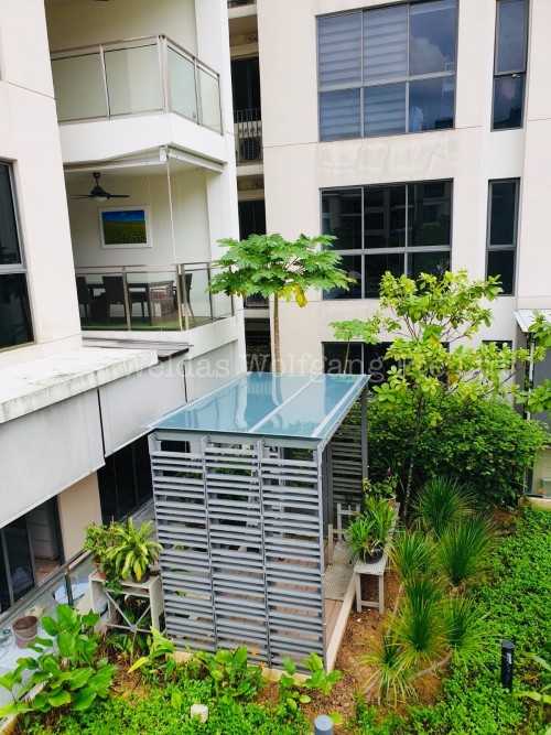 Modern at Condominium