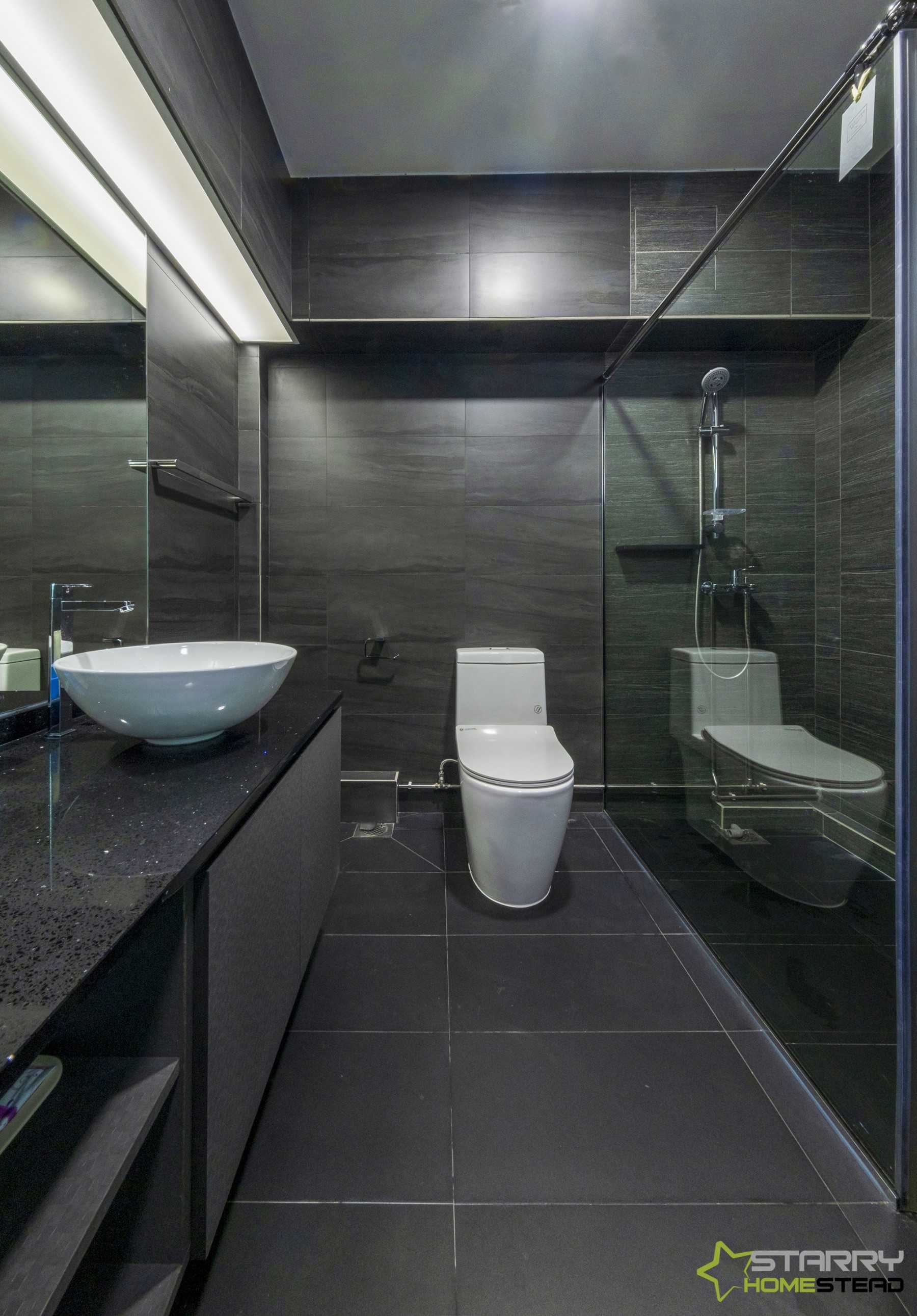 Modern Bathroom with Mirror and Bathroom Mirrors