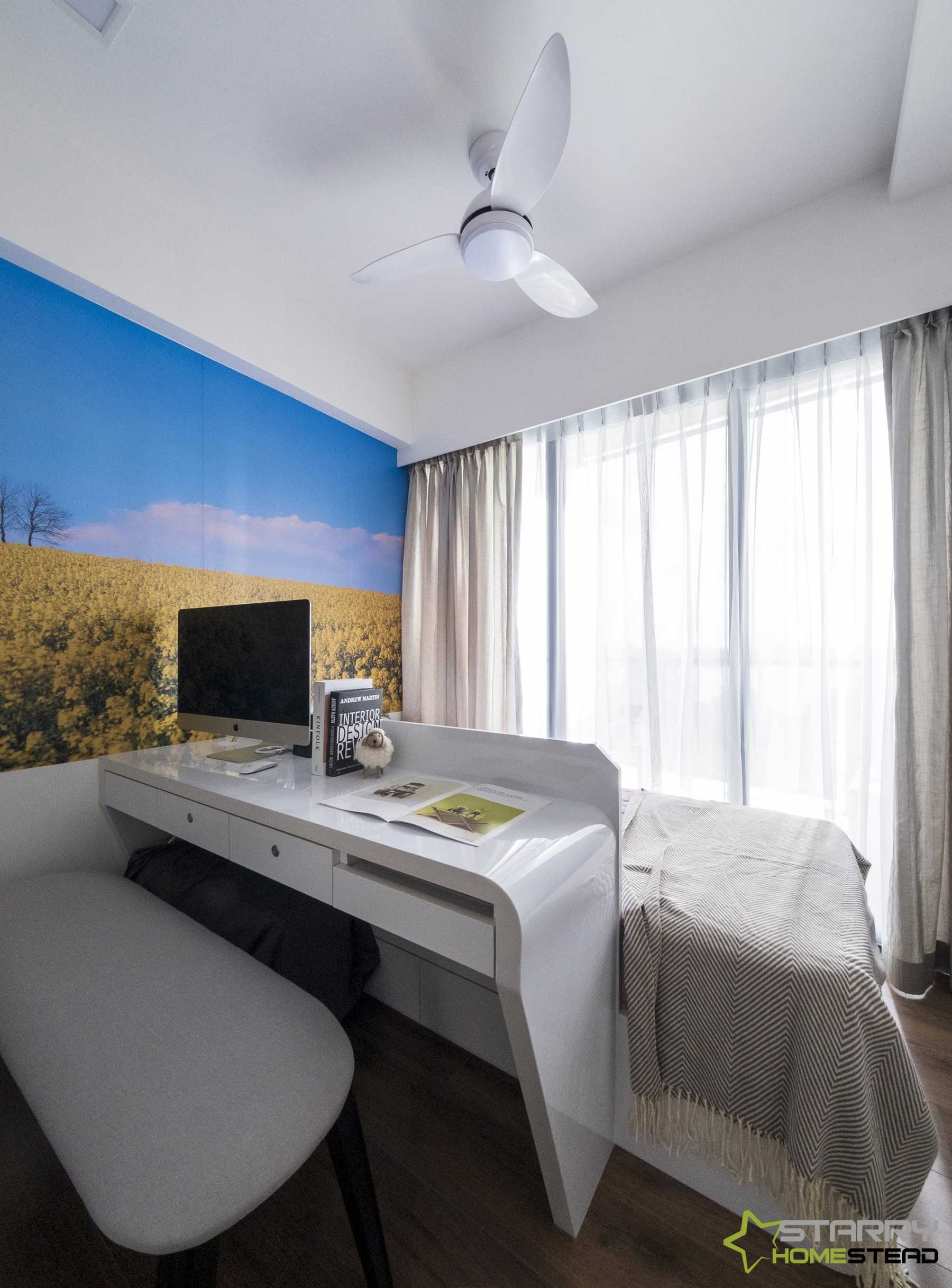 Modern Bedroom with Platform Bed and Desk