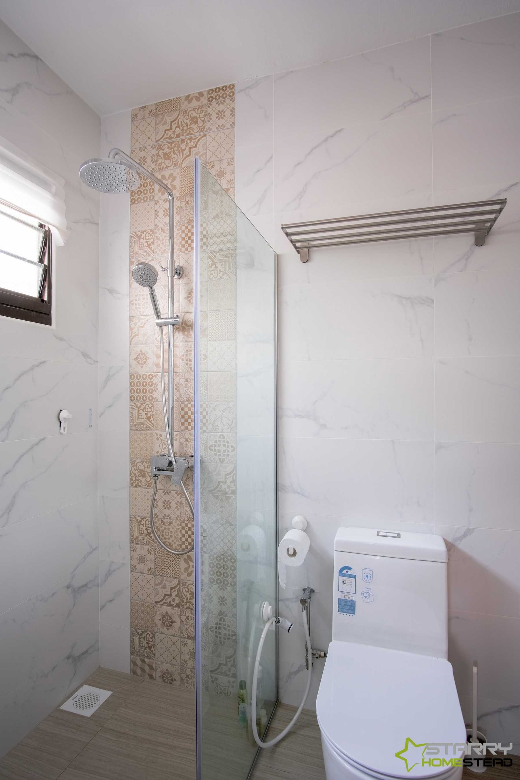 Scandinavian Bathroom with Rainshower and Bathroom Accessories