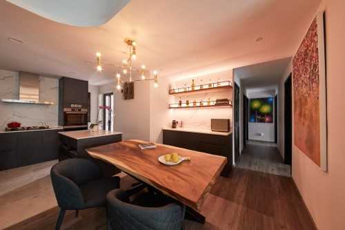 Modern Dining Room at Southaven II