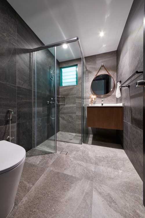 Modern Bathroom at Southaven II