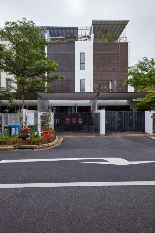 Modern Foyer at Kerong Walk