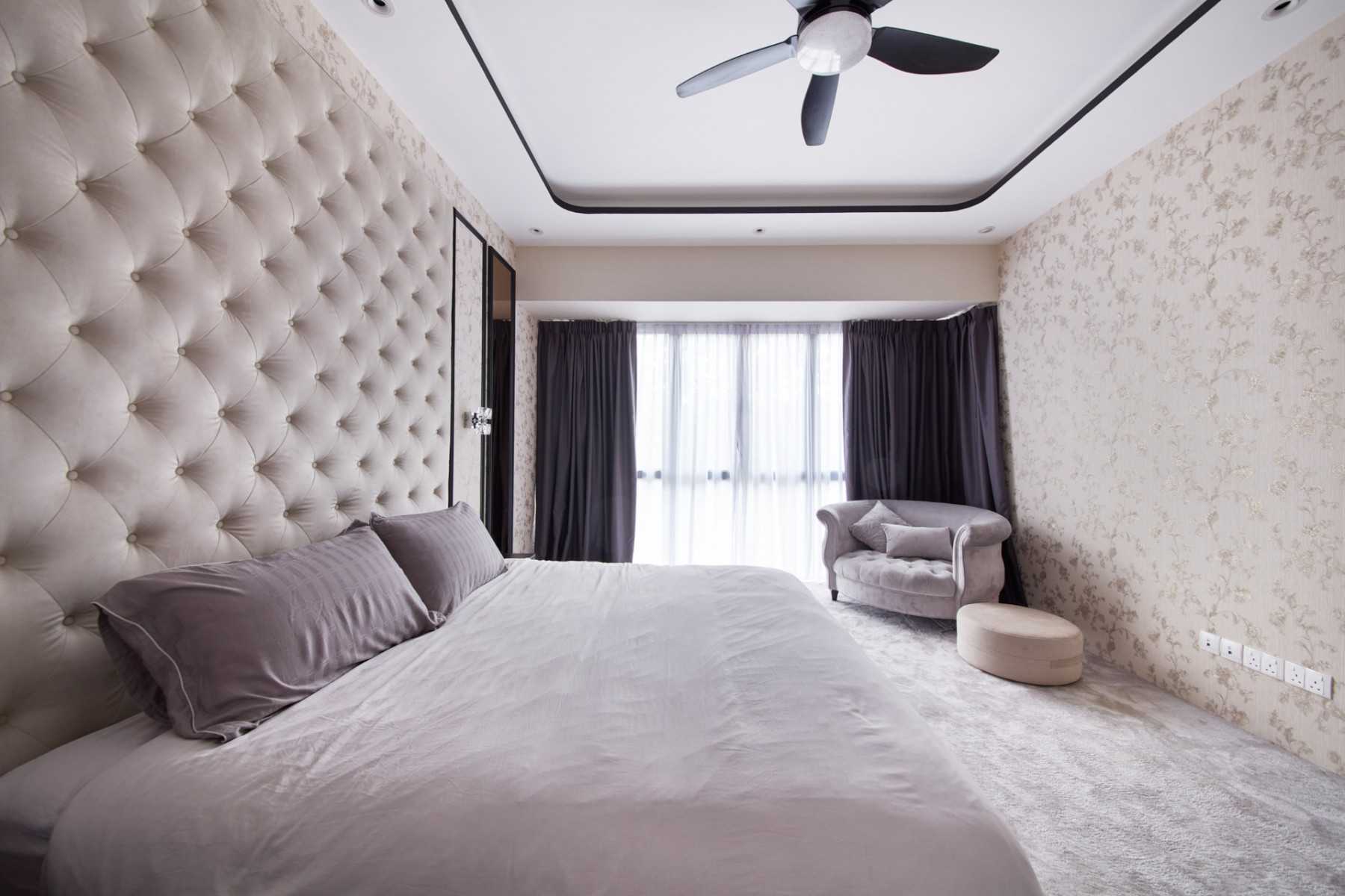 Modern Bedroom with Feature Wall and Carpet