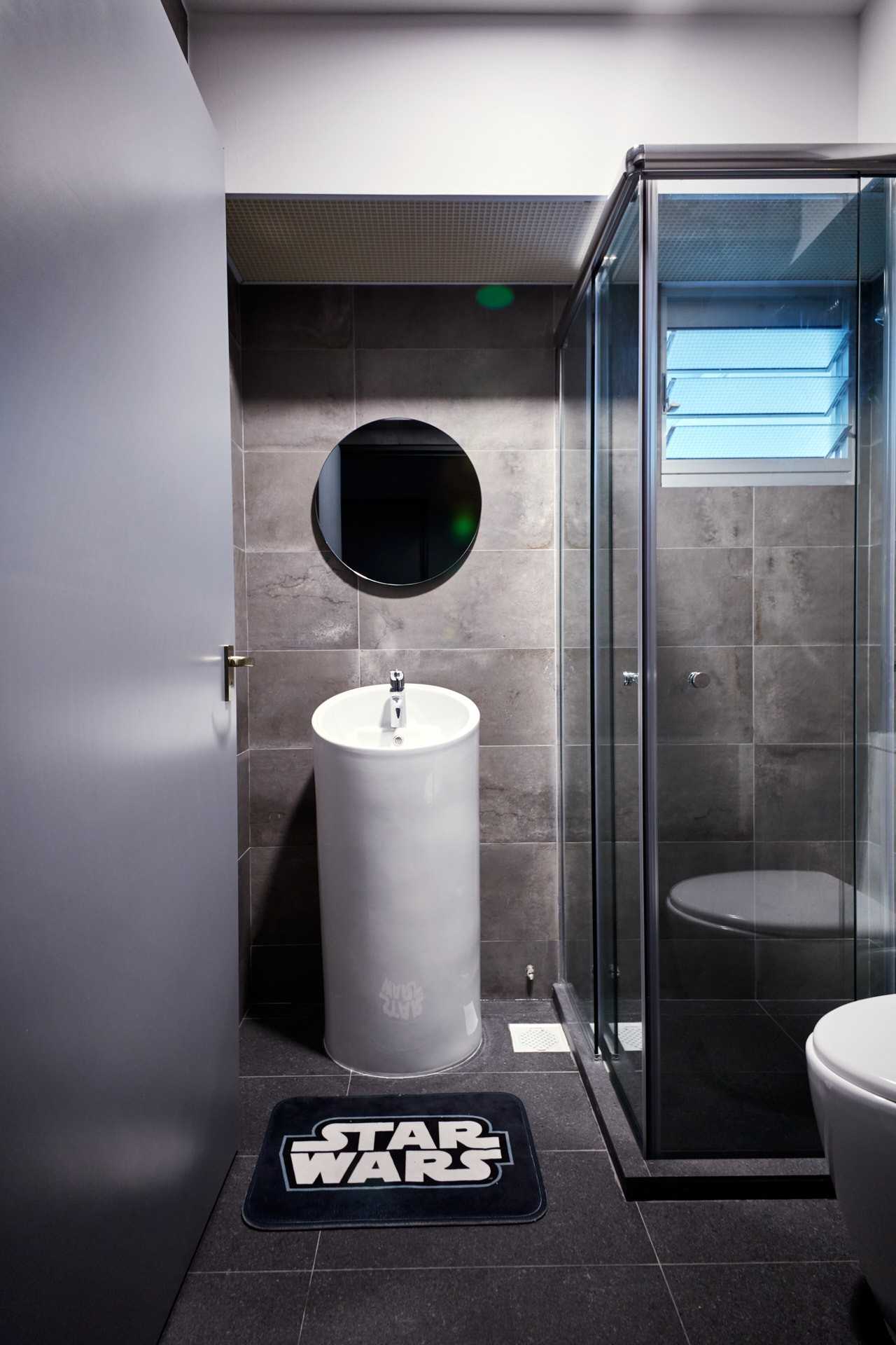 Modern Bathroom with Mirror and Bathroom Mirrors