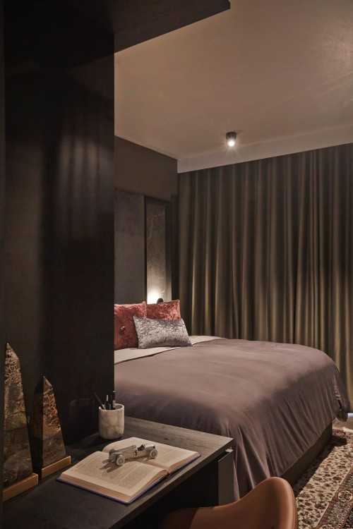 Contemporary Bedroom at Parkview Apartments