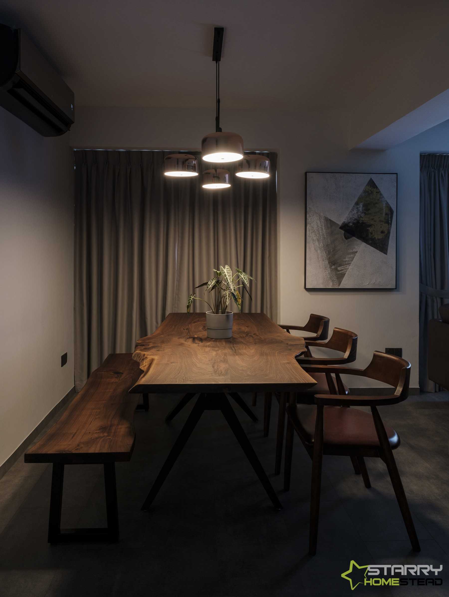 Modern Dining Room with Seating Bench and Lighting