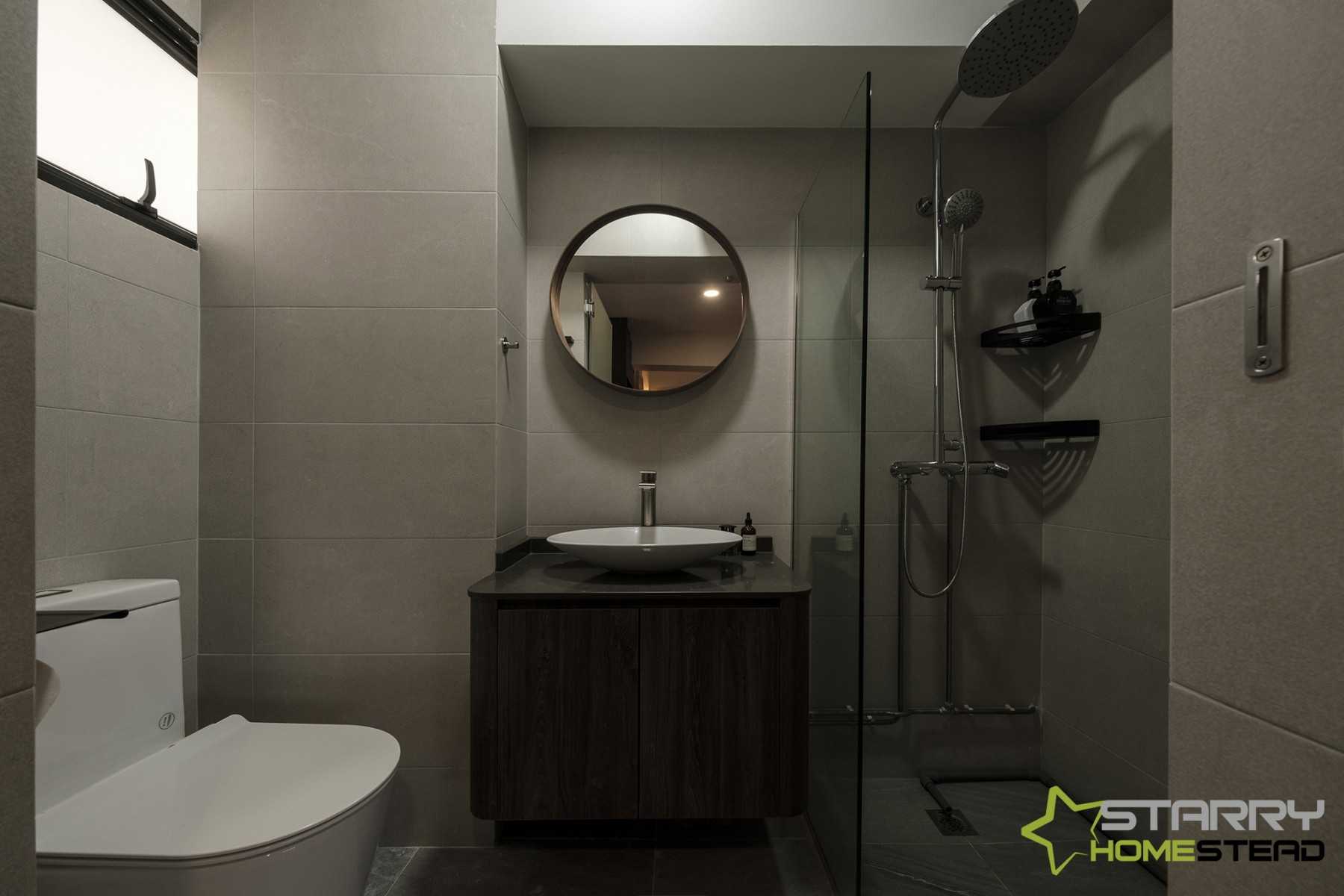 Modern Bathroom with Mirror and Shower Screen