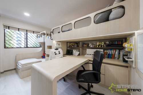 Scandinavian Bedroom at 165 Tampines Street