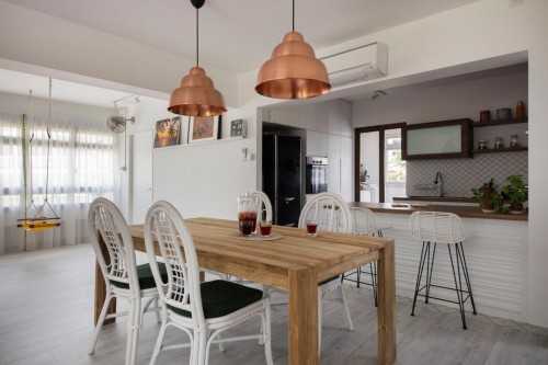 Eclectic Dining Room at Pasir Ris Street 21