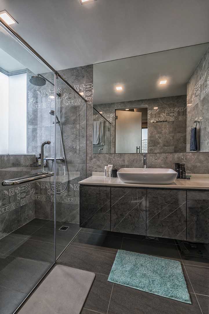 Modern Bathroom with Mirror and Shower Screen