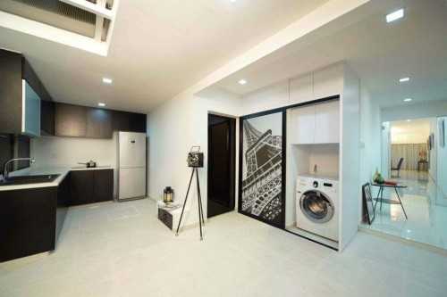 Contemporary at Modern Contemporary