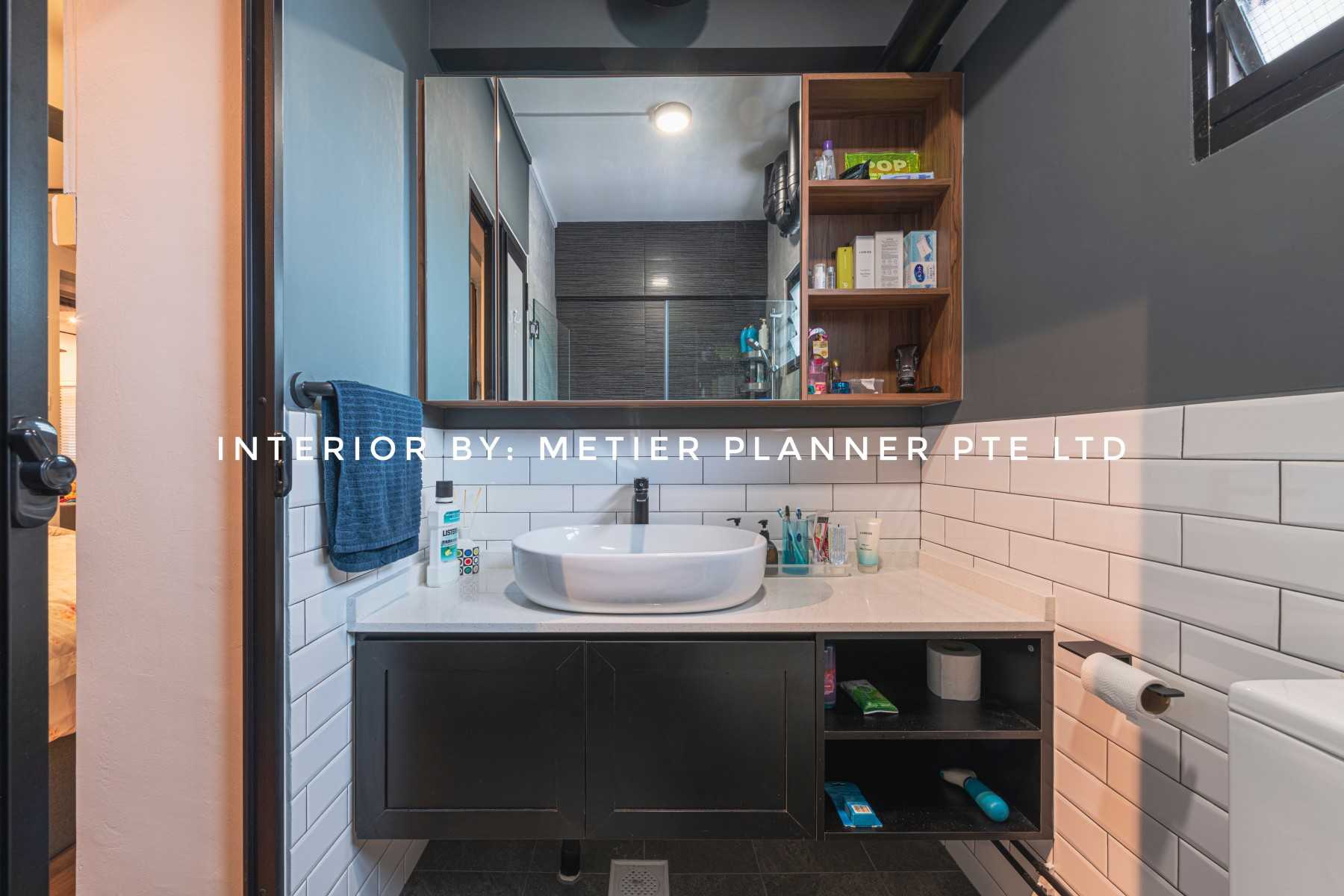 Industrial Bathroom with Shower Screen and Bathroom Mirrors