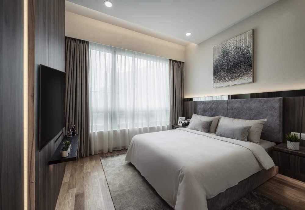 Contemporary Bedroom with Feature Wall and Sliding Wardrobe