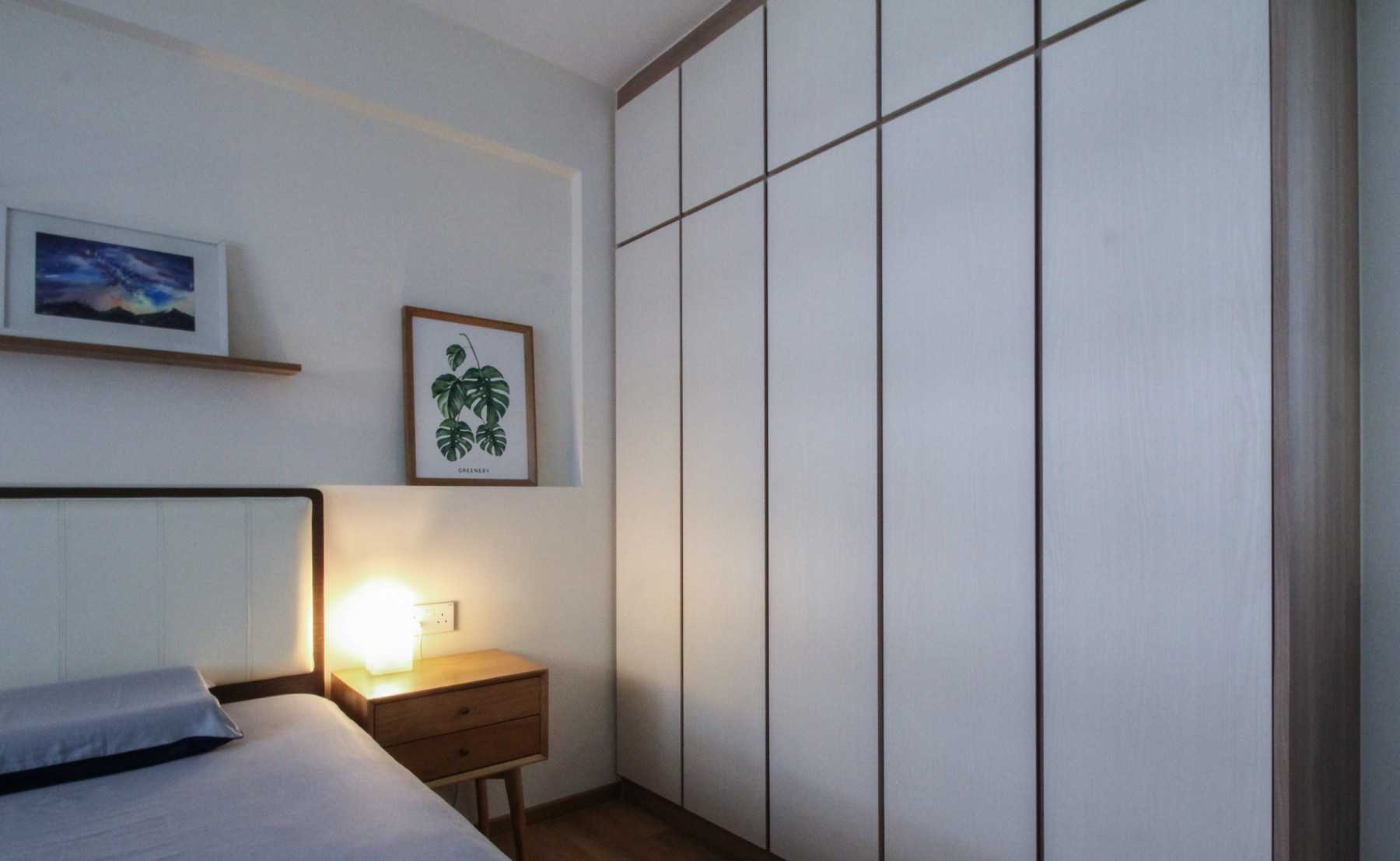 Scandinavian Bedroom with Vinyl Flooring and Wardrobe
