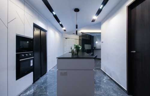 Minimalist Dining Room at 310 Anchorvale road
