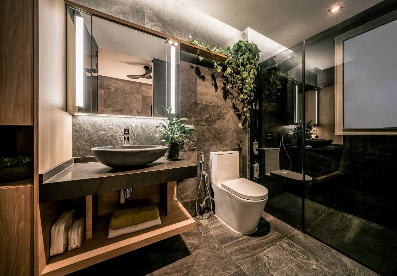 Scandinavian Bathroom with Mirror and Bathroom Mirrors