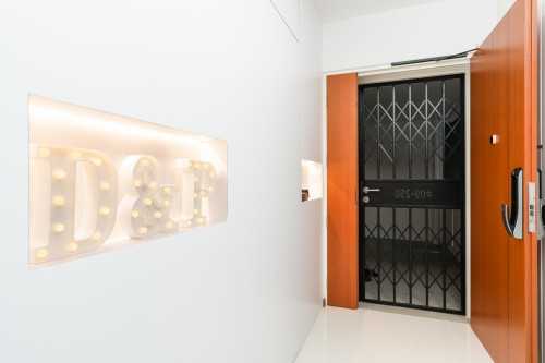 Scandinavian Entryway at 612B Tampines Greenview