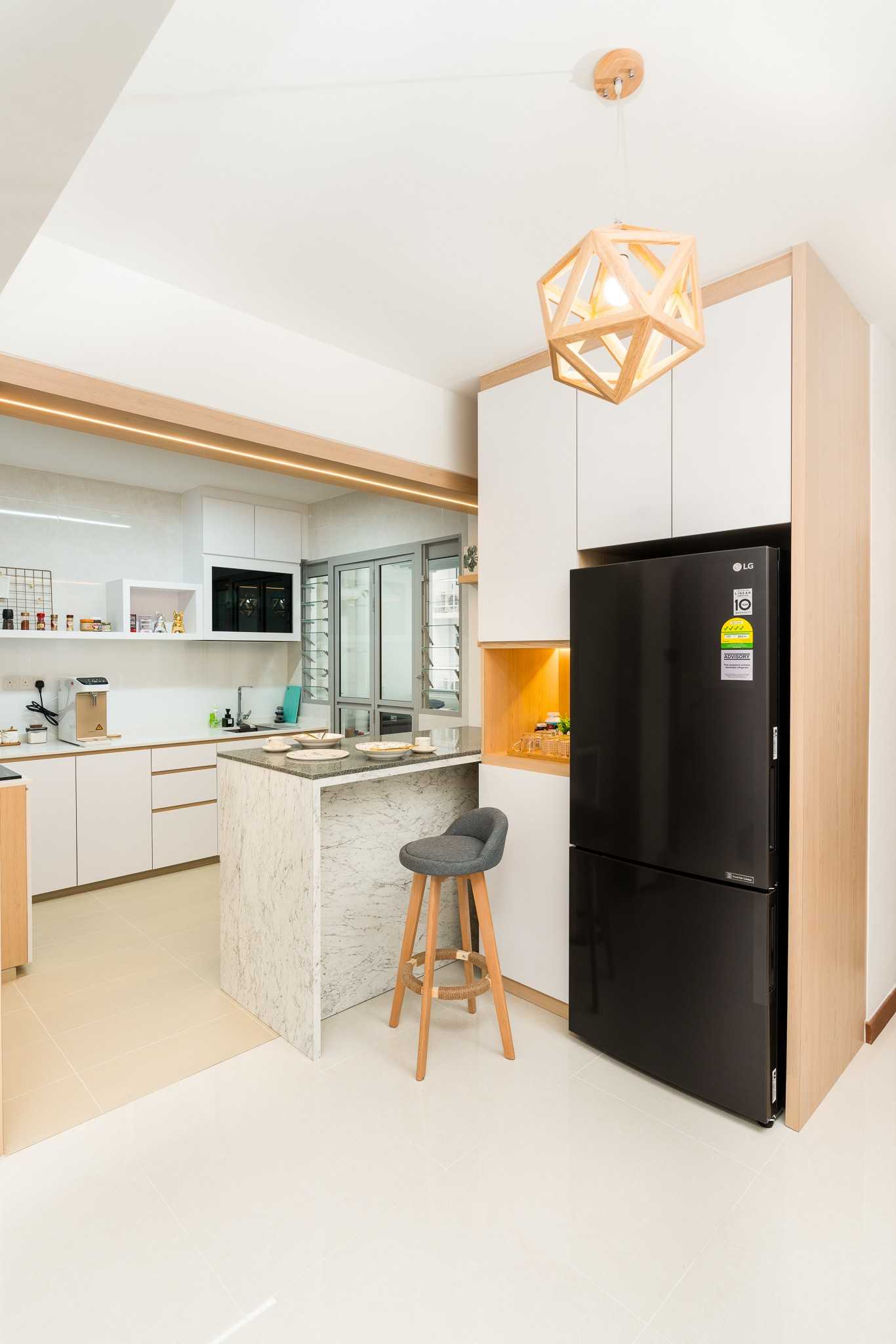 Scandinavian Dining Room with Drop Light and Ceiling Light