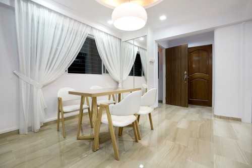 Modern Dining Room at 470 Jurong West