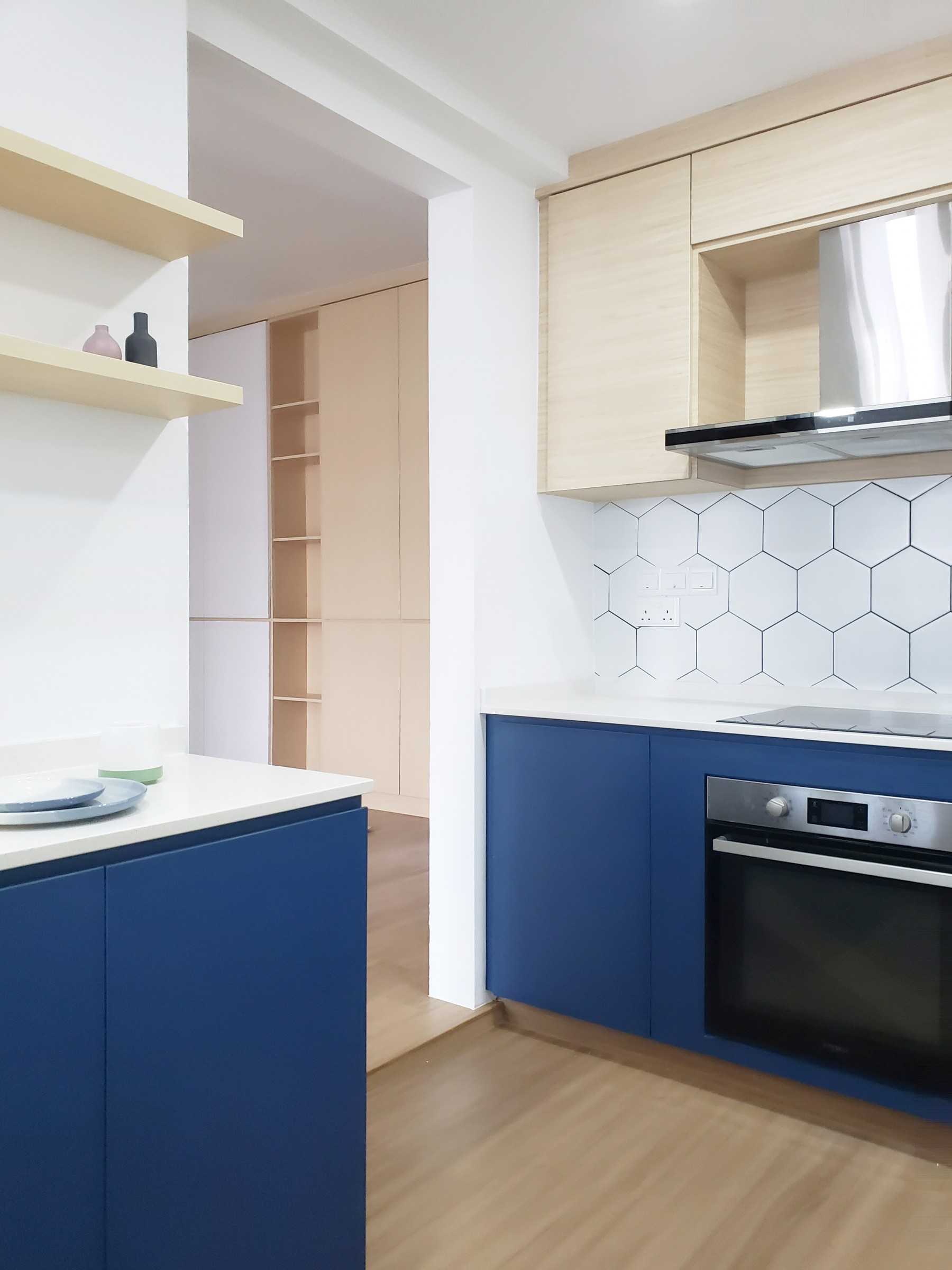 Modern Kitchen with Countertop and Vinyl Flooring