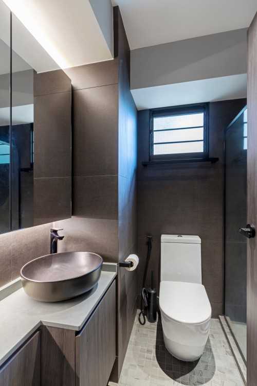 Minimalist Bathroom at 58 Havelock Road